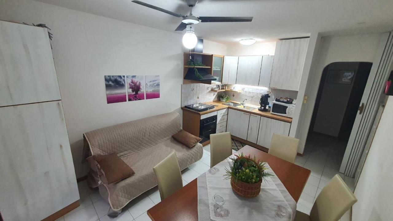 La Casa Di Marta Apartment เอากุสตา ภายนอก รูปภาพ